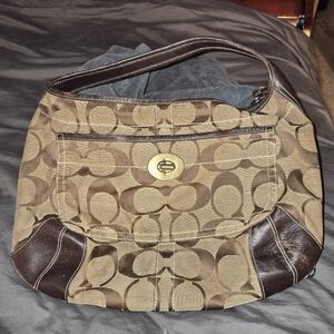 Coach Classic Style Patterened Sloulder Bag